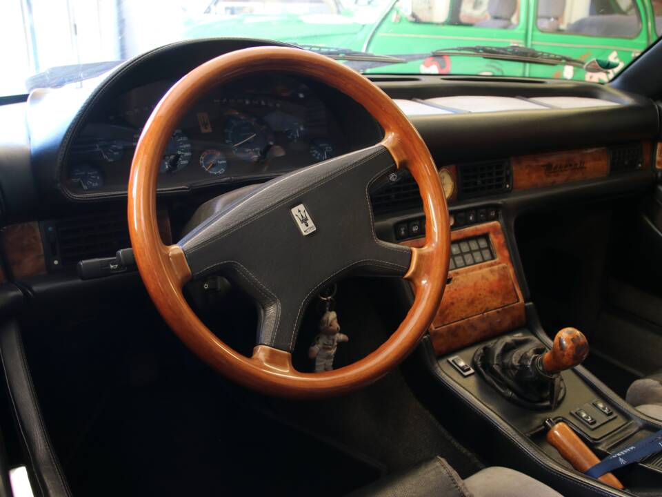 Bild 15/35 von Maserati Spyder (1991)