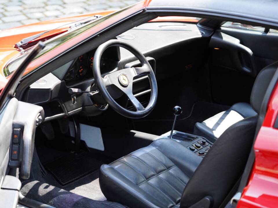 Bild 2/12 von Ferrari 328 GTS (1988)