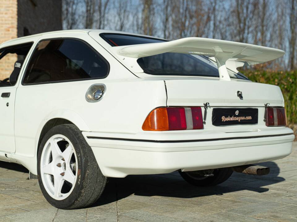 Image 17/50 of Ford Sierra RS Cosworth (1987)