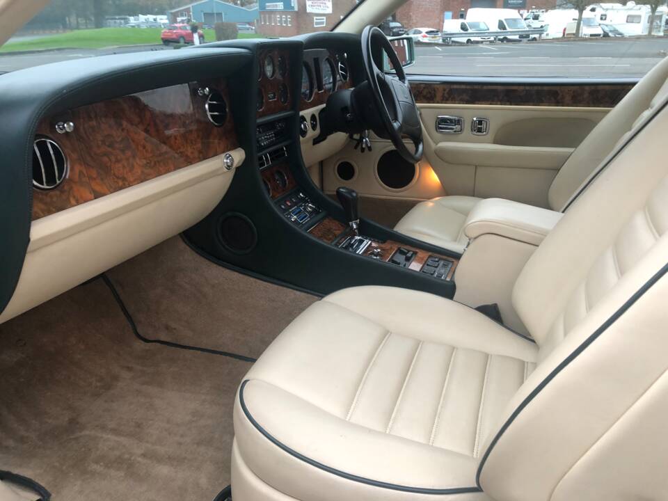 Image 9/22 of Bentley Continental R (1995)