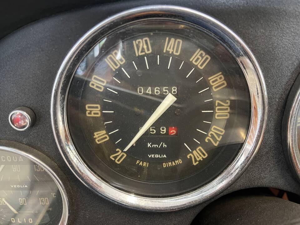 Image 10/14 of Alfa Romeo 2600 Spider (1963)