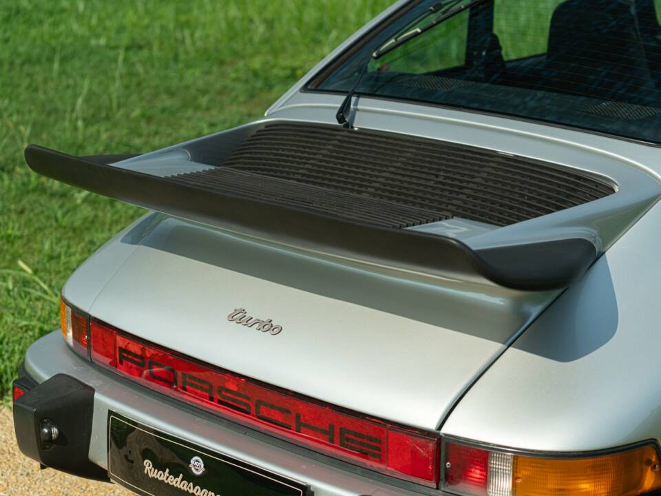 Image 25/50 of Porsche 911 Turbo 3.0 (1975)