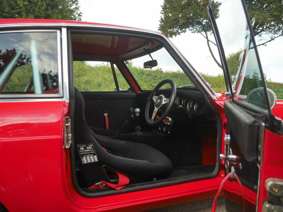 Image 23/50 of MG MGB GT V8 SEC (1971)