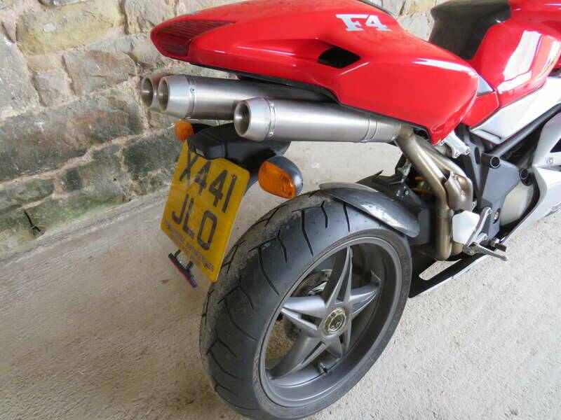 Bild 37/38 von MV Agusta DUMMY (2000)