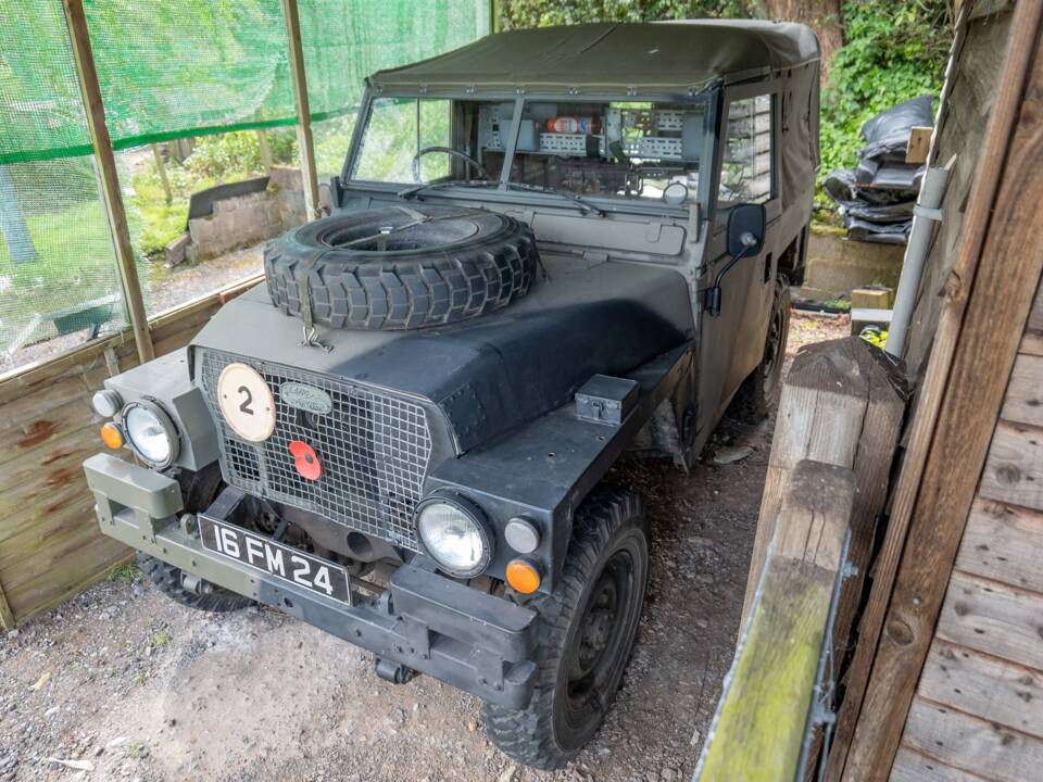 Image 43/50 de Land Rover 88 (1974)