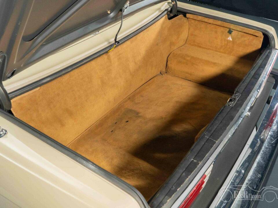 Immagine 26/29 di Mercedes-Benz 380 SL (1983)