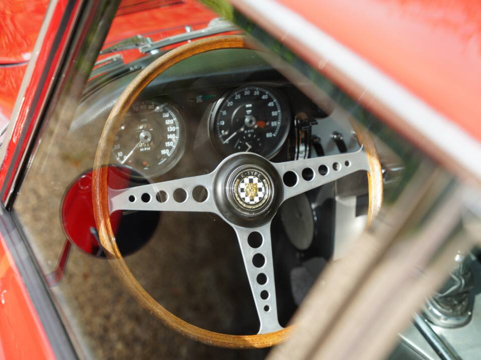 Afbeelding 16/50 van Jaguar E-Type 3.8 (1963)
