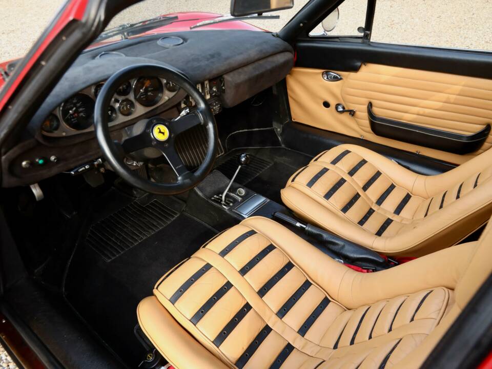 Image 46/50 of Ferrari Dino 246 GTS (1974)