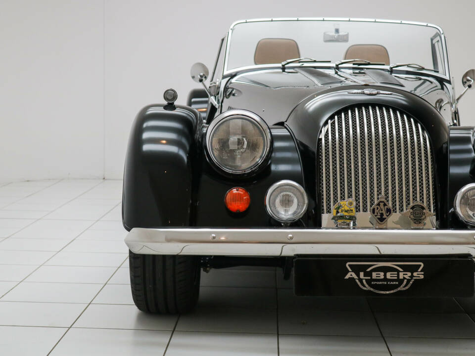 Image 14/18 of Morgan Plus 8 (2003)