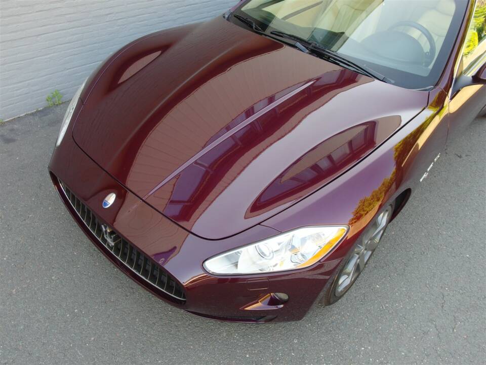 Image 10/98 of Maserati GranTurismo 4.2 (2008)