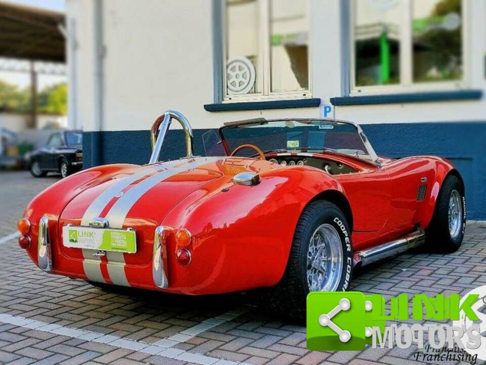 Immagine 5/10 di AC Cobra Replica (1966)