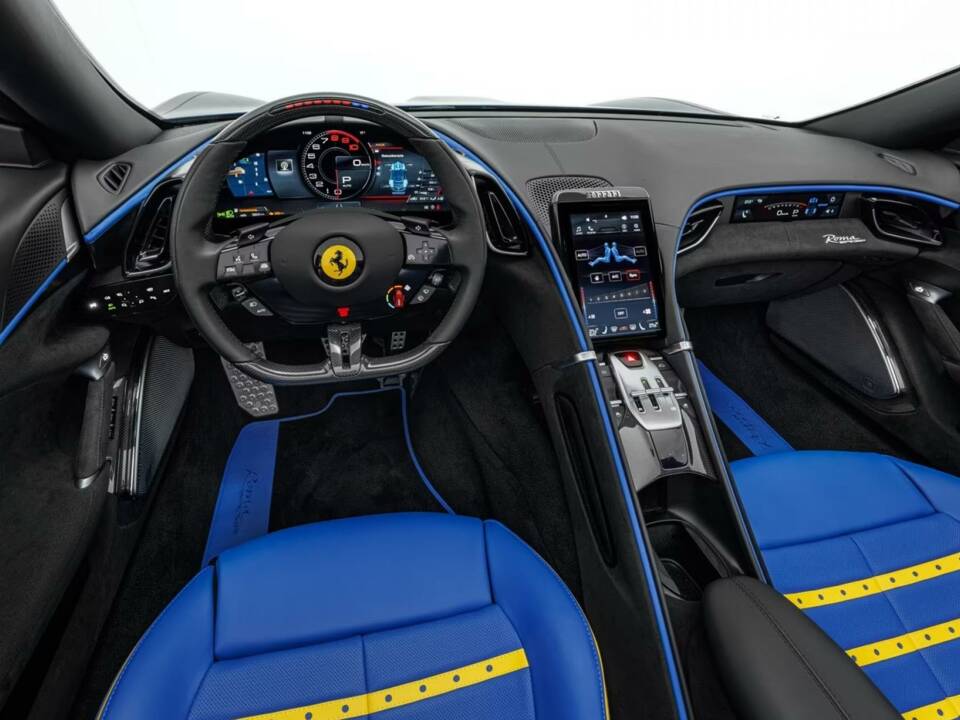 Image 4/12 of Ferrari Roma Spider (2024)