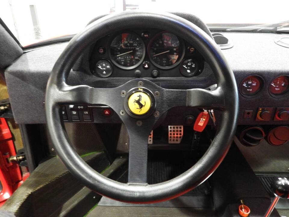 Immagine 6/16 di Ferrari F40 (1989)