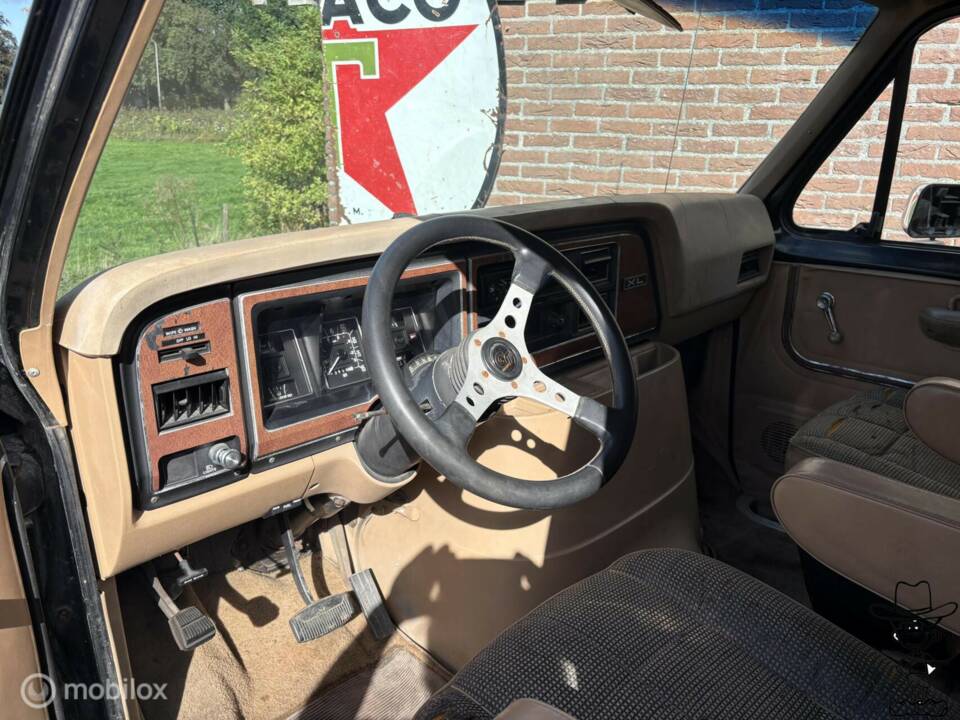 Afbeelding 8/36 van Ford Econoline E 150 (1985)