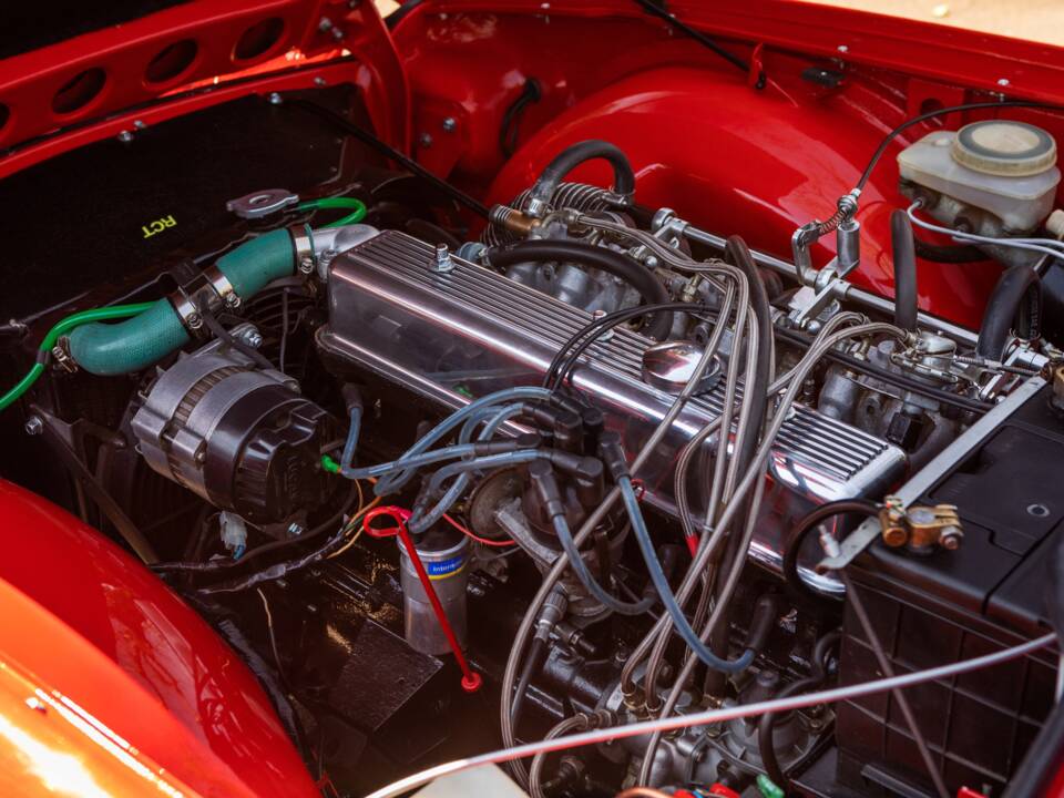 Image 36/41 of Triumph TR 6 (1972)