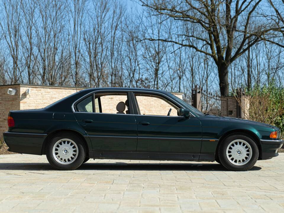 Bild 5/50 von BMW 725tds (1997)