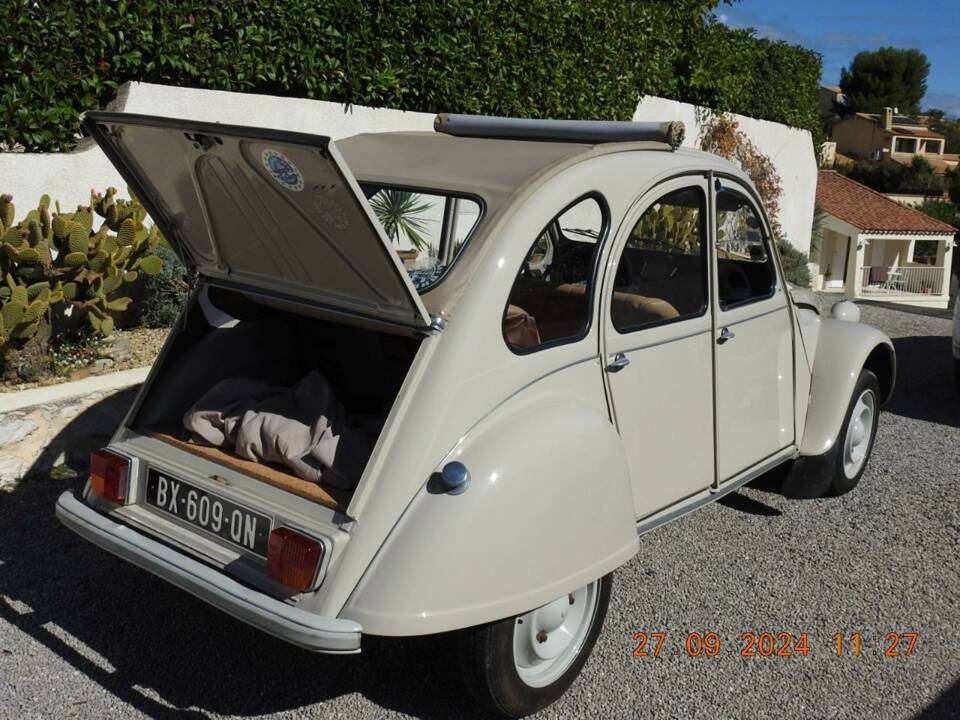 Image 7/71 de Citroën 2 CV 4 (1971)