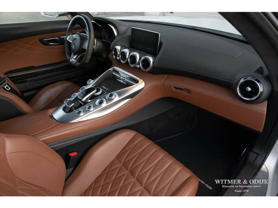 Image 8/43 of Mercedes-Benz C 63 S AMG (2015)