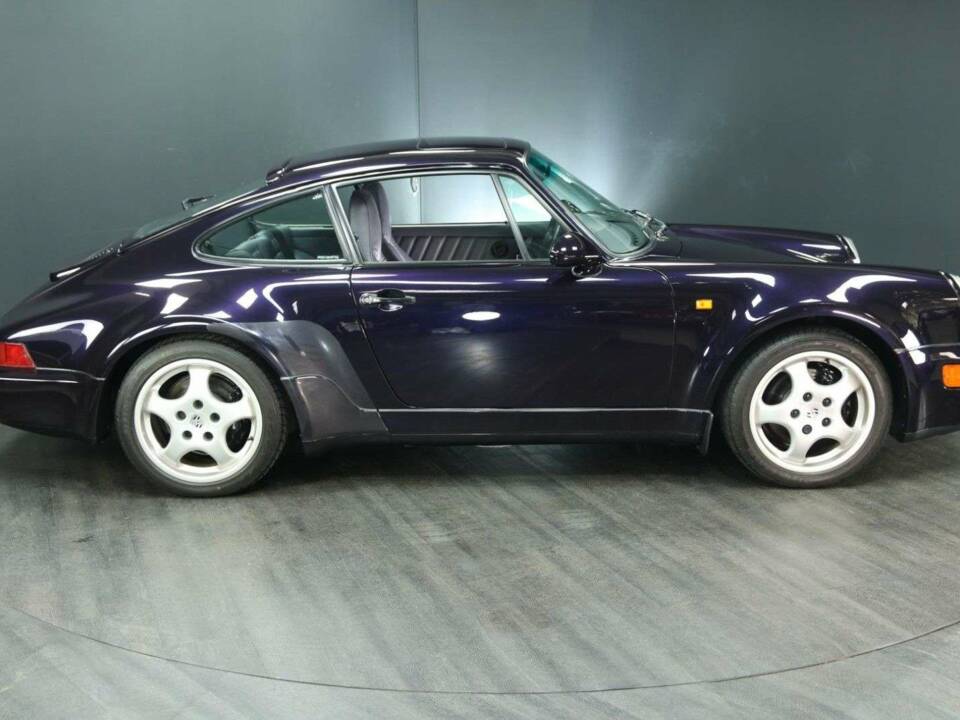 Immagine 7/50 di Porsche 911 Carrera 4 (1993)