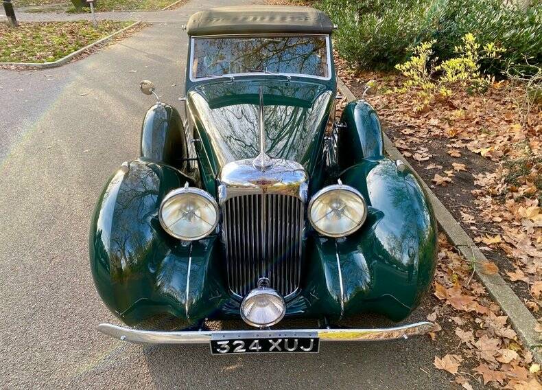 Image 20/50 of Lagonda V12 DHC (1939)