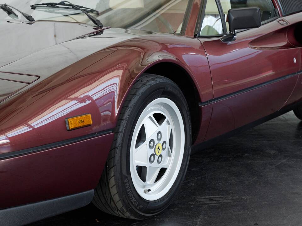Bild 14/50 von Ferrari 328 GTS (1988)