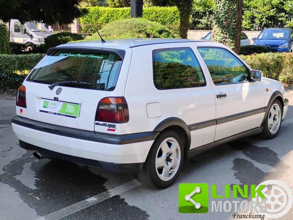 Image 1/10 de Volkswagen Golf III 2.0 16V GTI (1994)