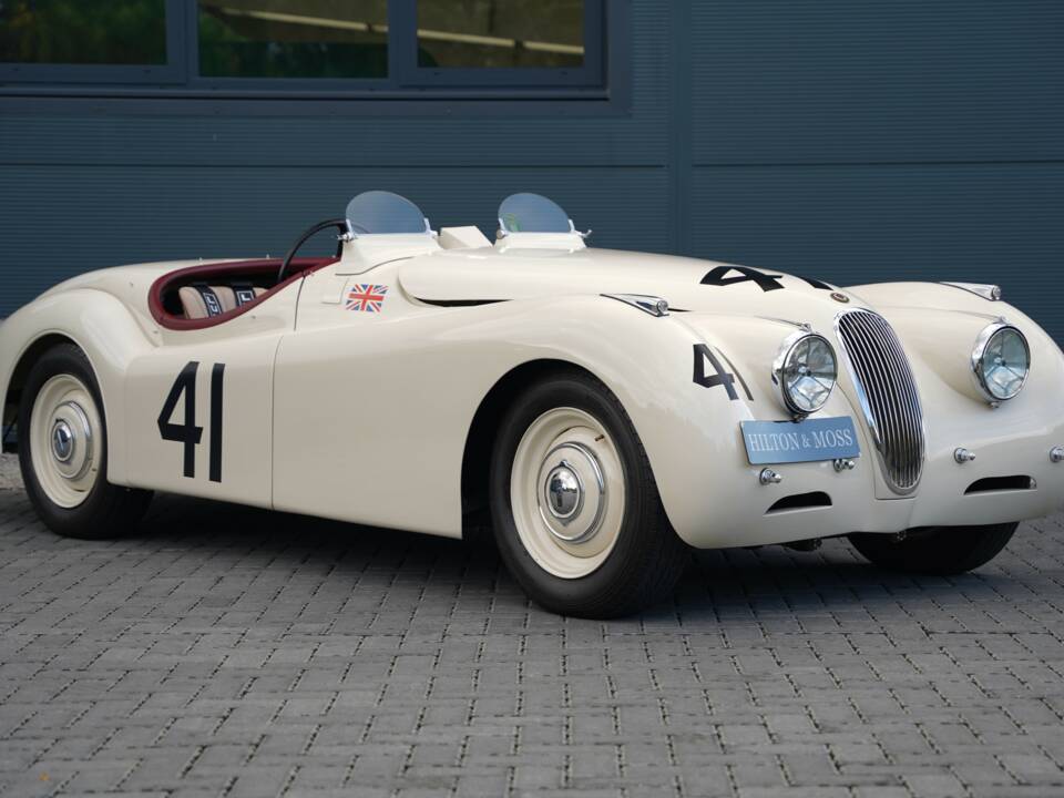 Image 1/50 of Jaguar XK 120 OTS (1950)