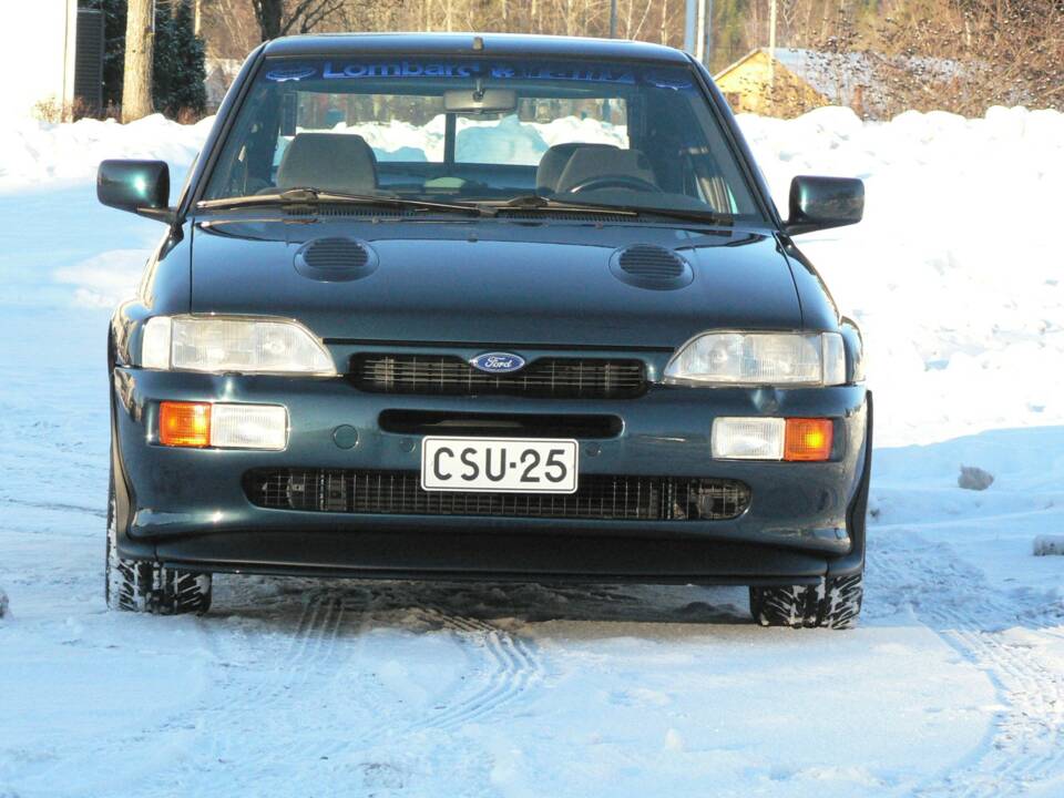 Imagen 2/38 de Ford Escort RS Cosworth (1992)