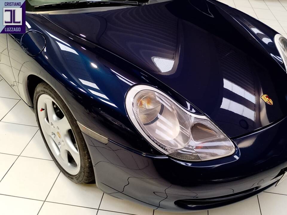 Bild 10/93 von Porsche 911 Carrera 4 (1998)