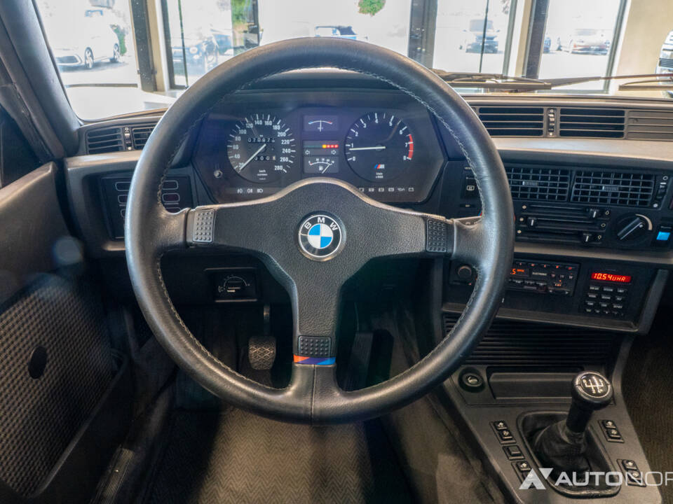 Image 41/51 of BMW M 635 CSi (1985)
