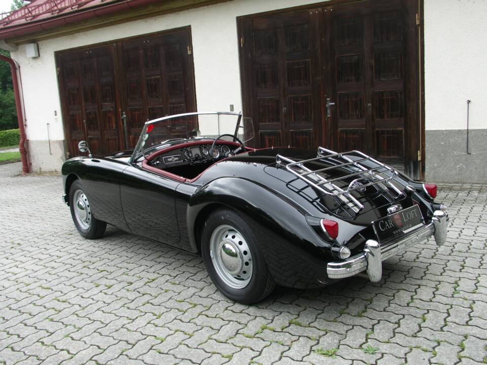 Immagine 3/36 di MG MGA 1500 (1956)