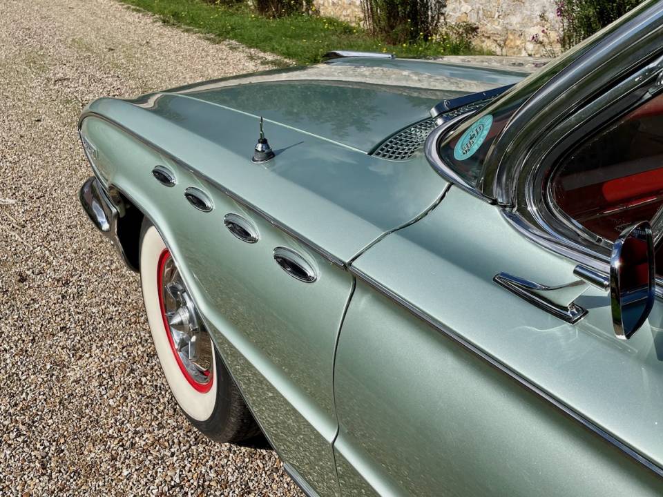 Image 33/50 of Buick Electra 225 Convertible (1962)