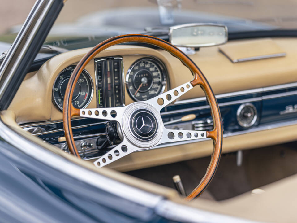 Immagine 14/50 di Mercedes-Benz 300 SL Roadster (1958)