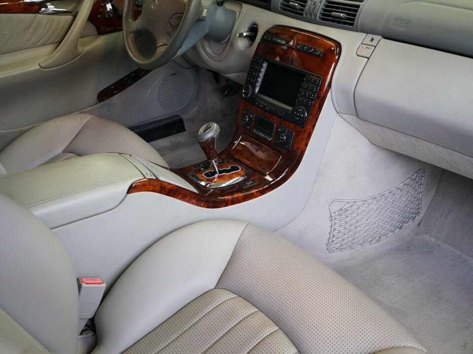 Bild 19/34 von Mercedes-Benz CL 65 AMG (2004)