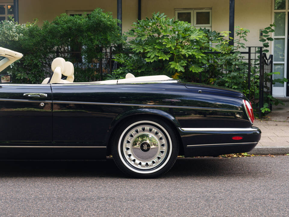 Afbeelding 12/33 van Rolls-Royce Corniche V (2001)