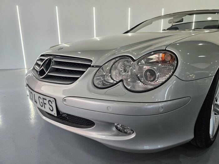 Image 6/7 of Mercedes-Benz SL 350 (2004)