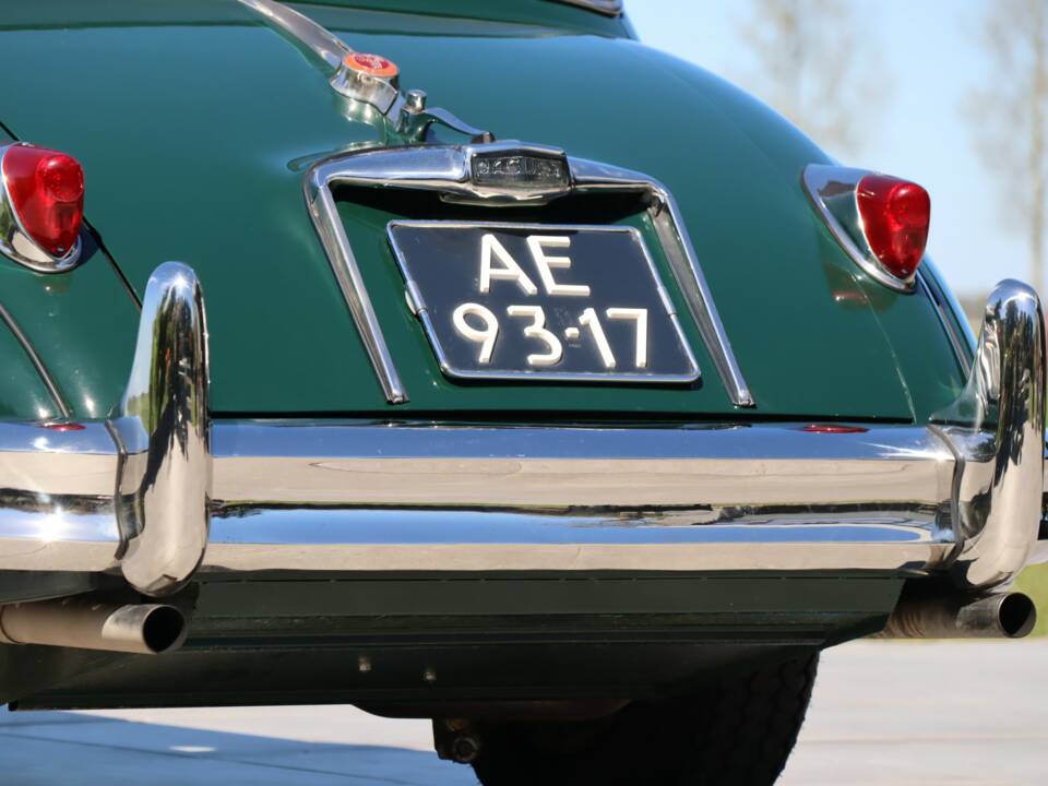 Image 48/50 of Jaguar XK 150 FHC (1959)