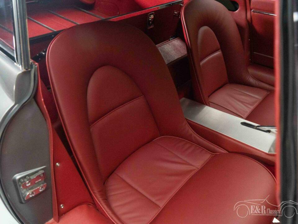 Image 13/19 of Jaguar Type E 3.8 (1964)