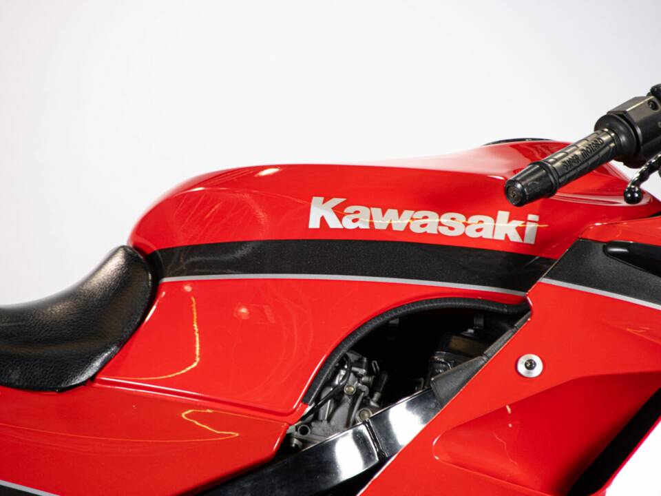 Imagen 24/47 de Kawasaki GPz 1000RX (1986)