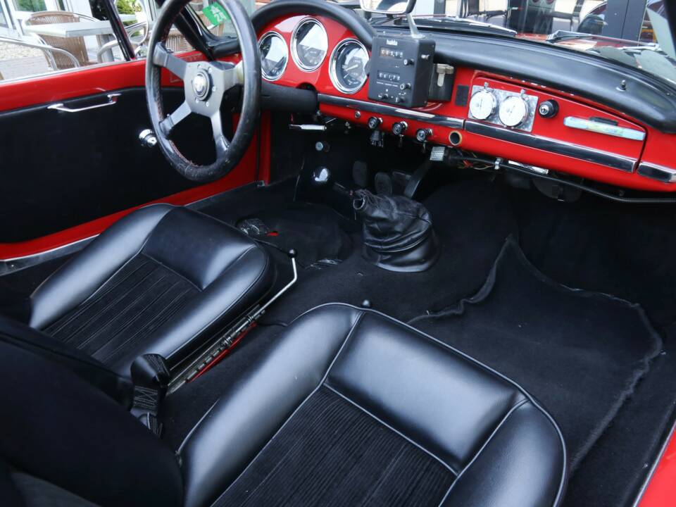 Imagen 40/50 de Alfa Romeo Giulia 1600 Spider Veloce (1965)