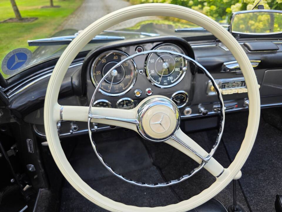 Image 12/24 de Mercedes-Benz 190 SL (1957)