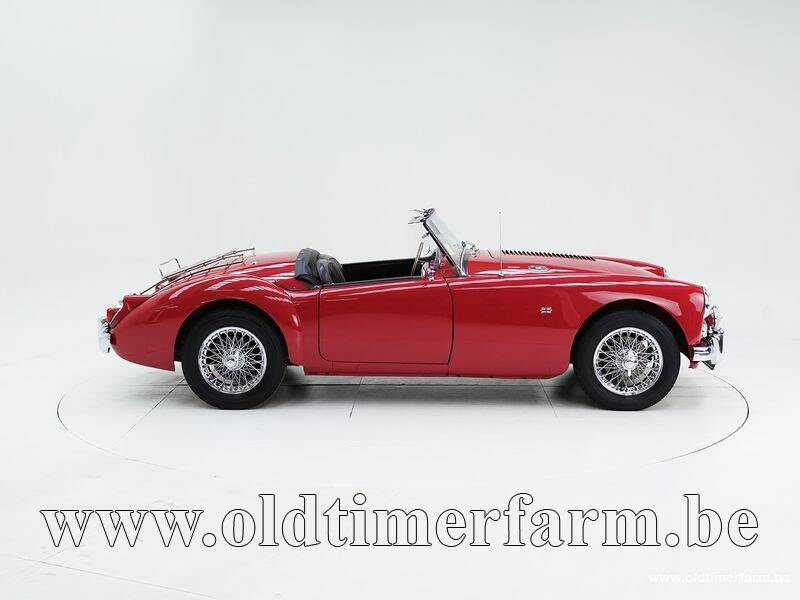 Image 6/15 of MG MGA 1600 (1958)