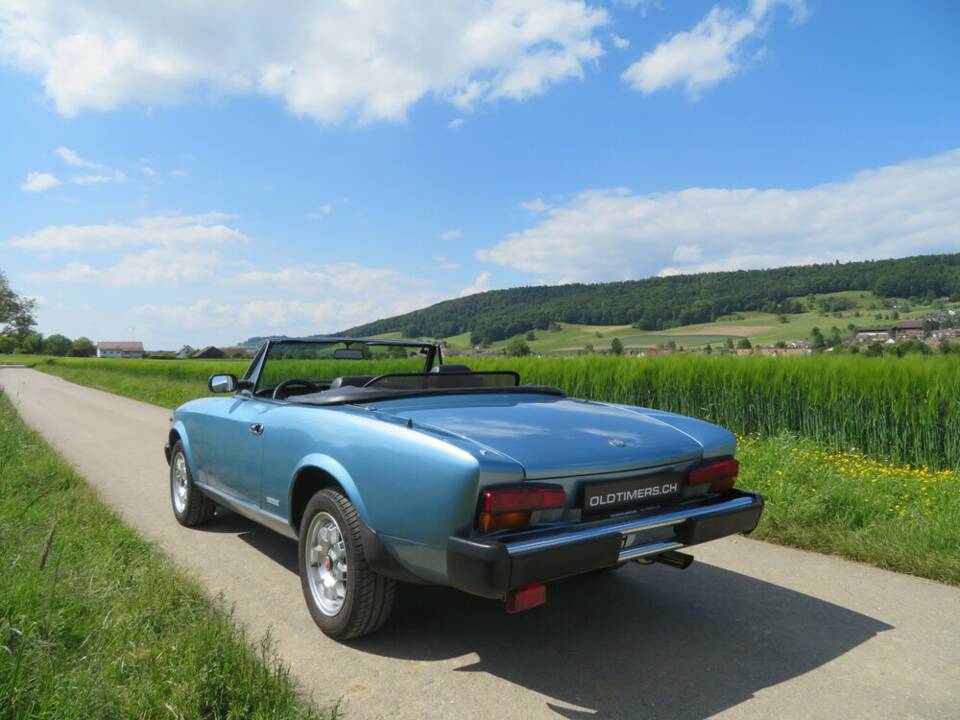 Imagen 2/23 de FIAT Pininfarina Spidereuropa (1982)