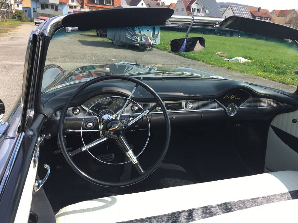 Image 18/20 of Chevrolet Bel Air Convertible (1956)