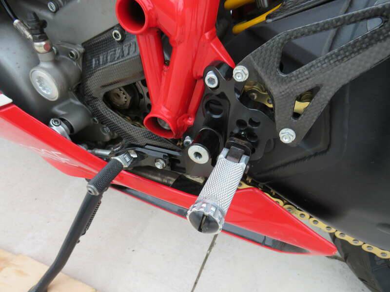Bild 26/44 von Ducati DUMMY (2010)