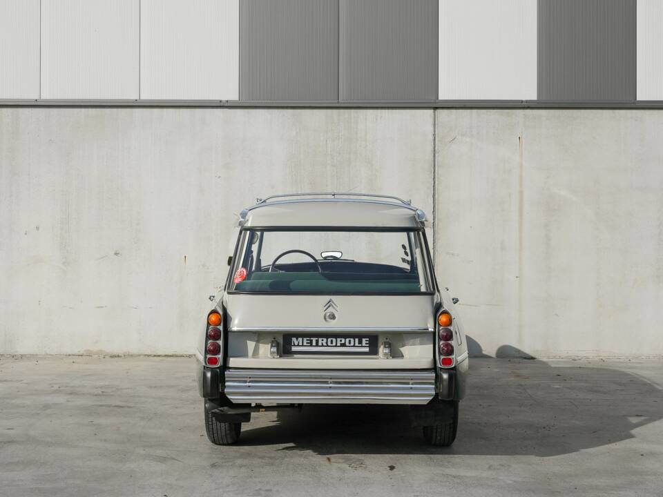 Image 6/43 of Citroën ID 19 Break (1967)