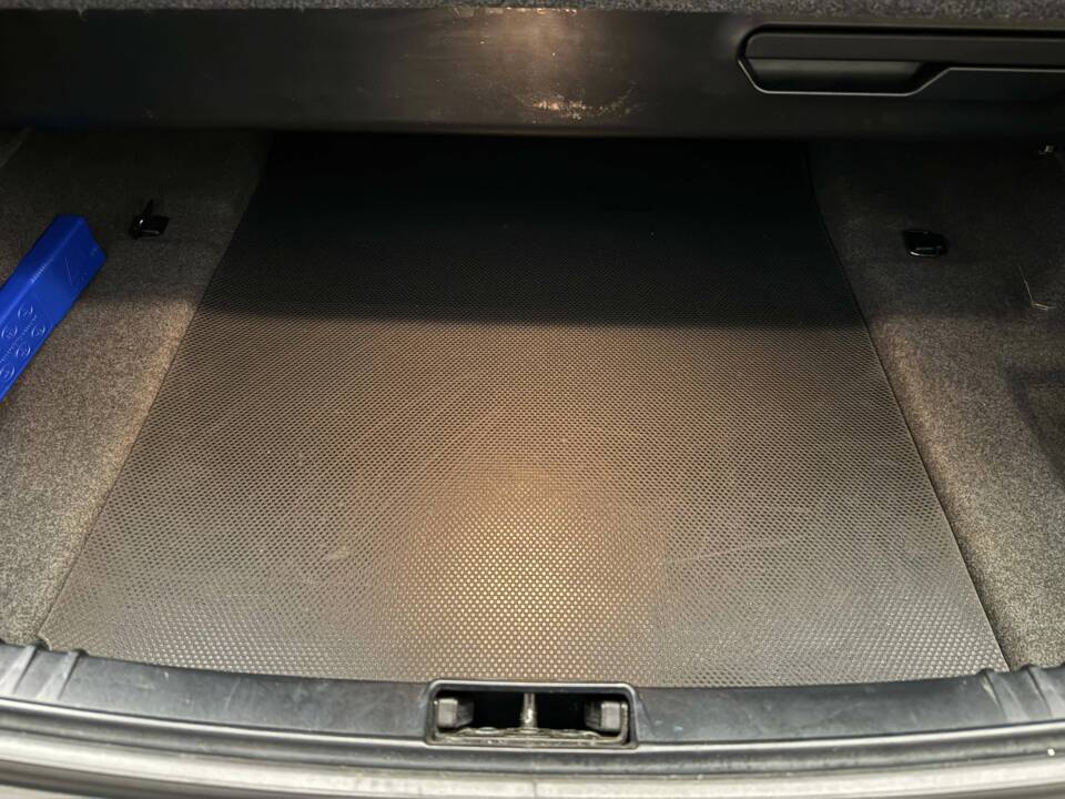Image 19/19 de BMW 650i (2007)