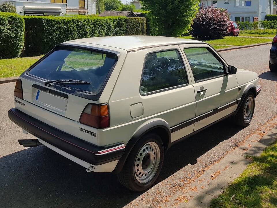Afbeelding 7/8 van Volkswagen Golf Mk II GTi 1.8 (1988)