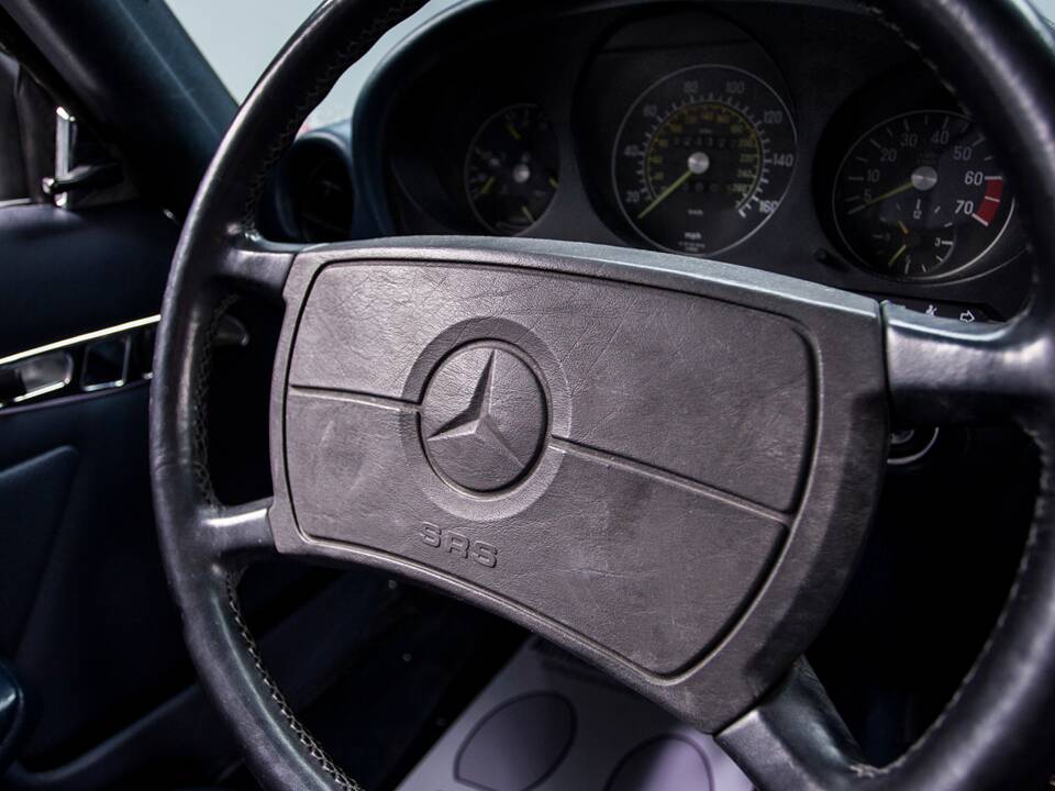 Bild 28/38 von Mercedes-Benz 560 SL (1986)