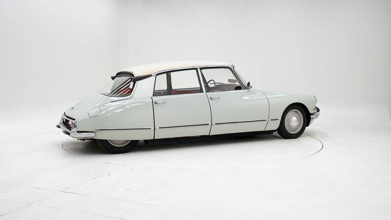Bild 2/15 von Citroën ID 19 Break (1965)